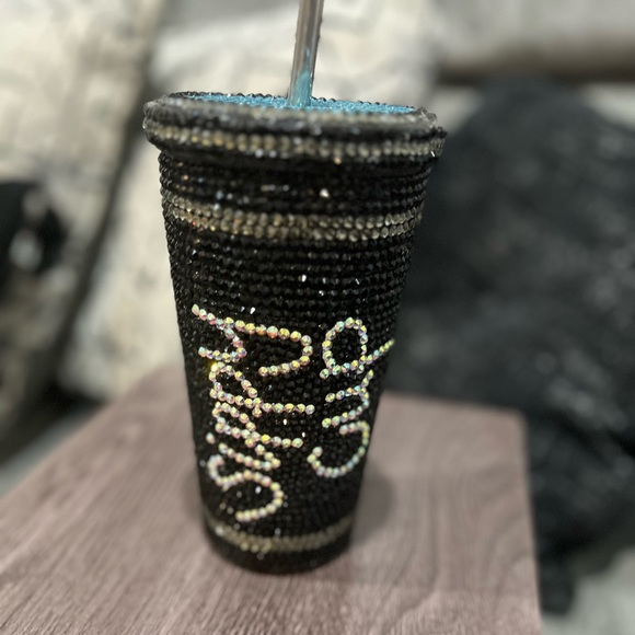 Custom rhinestone tumbler - Picture 1 of 6